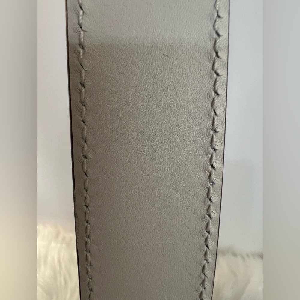 Gucci white small sylvie bag with stripes ribbon. - Picture 5 of 10